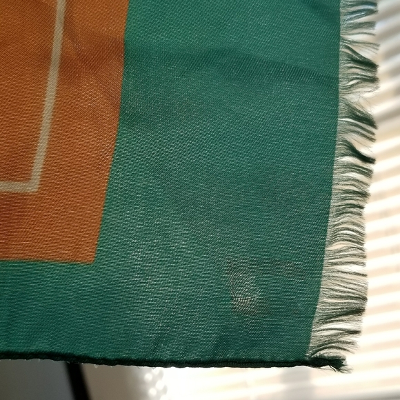 Relisted -Vintage Jaques Piaget scarf houndstooth long - Picture 11 of 12